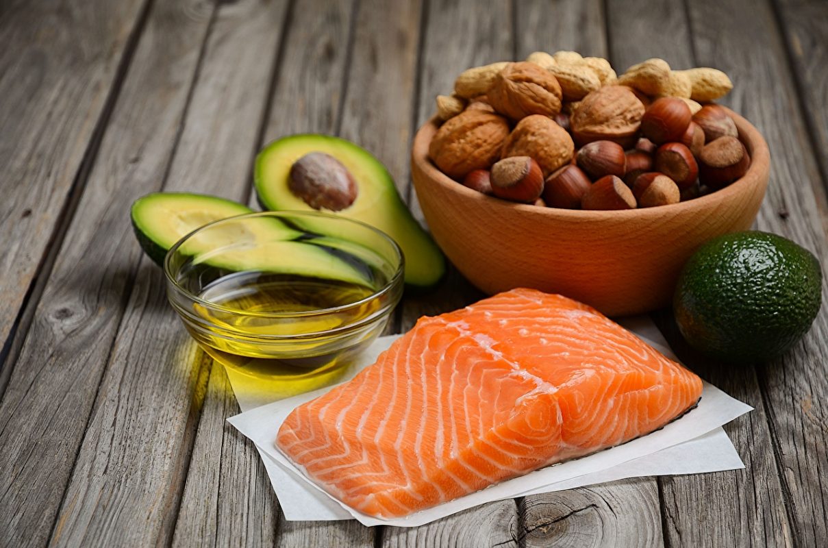 Proteine, carbohidrati si grasimi - necesar zilnic pentru pierdere in greutate